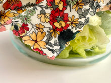 Load image into Gallery viewer, Sustainable Ecofriendly Green natural home goods PÜR Evergreen zero waste Mrs Meyers Method Forces of Nature biodegradable The Best Natural Beeswax Reusable Food Wraps Warm Spring 31 SMALL( 8X8), 1 MEDIUM (10X10), 1 LARGE(13X14) ECO-FRIENDLY, SUSTAINABLE WAY TO STORE YOUR FOOD: Natural Beeswax Wraps are perfect for storing veggies, fruit, bread, cheese, snacks,