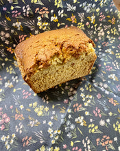 Load image into Gallery viewer, Sustainable Ecofriendly Green natural home goods PÜR Evergreen zero waste Mrs Meyers Method Forces of Nature biodegradable The Best Natural Beeswax Reusable Food Wraps Warm Spring 31 SMALL( 8X8), 1 MEDIUM (10X10), 1 LARGE(13X14) ECO-FRIENDLY, SUSTAINABLE WAY TO STORE YOUR FOOD: Natural Beeswax Wraps are perfect for storing veggies, fruit, bread, cheese, snacks,