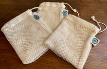 Load image into Gallery viewer, Produce bag earth shopping Sustainable Ecofriendly Green natural home goods PÜR Evergreen zero waste Mrs Meyers Method Forces of Nature strong lightweight stretchy flexible handbag friendly reusable washable Cotton biodegradable