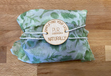 Load image into Gallery viewer, Sustainable Ecofriendly Green natural home goods PÜR Evergreen zero waste Mrs Meyers Method Forces of Nature biodegradable The Best Natural Beeswax Reusable Food Wraps Warm Spring 31 SMALL( 8X8), 1 MEDIUM (10X10), 1 LARGE(13X14) ECO-FRIENDLY, SUSTAINABLE WAY TO STORE YOUR FOOD: Natural Beeswax Wraps are perfect for storing veggies, fruit, bread, cheese, snacks,