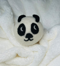 Load image into Gallery viewer, Fun Animal All-natural organic fabric softener made from 100% premium New Zealand wool. Sustainable Ecofriendly Green natural home goods PÜR Evergreen zero waste Mrs Meyers Method Forces of Nature pig panda chicken bee ladybug sloth